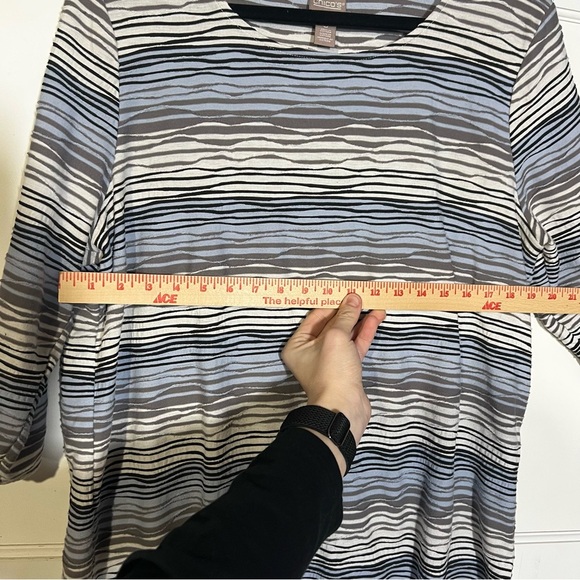 Chico’s Striped Blouse Textured Blue White Black 3/4 Sleeve Size XL 3 - Picture 4 of 7